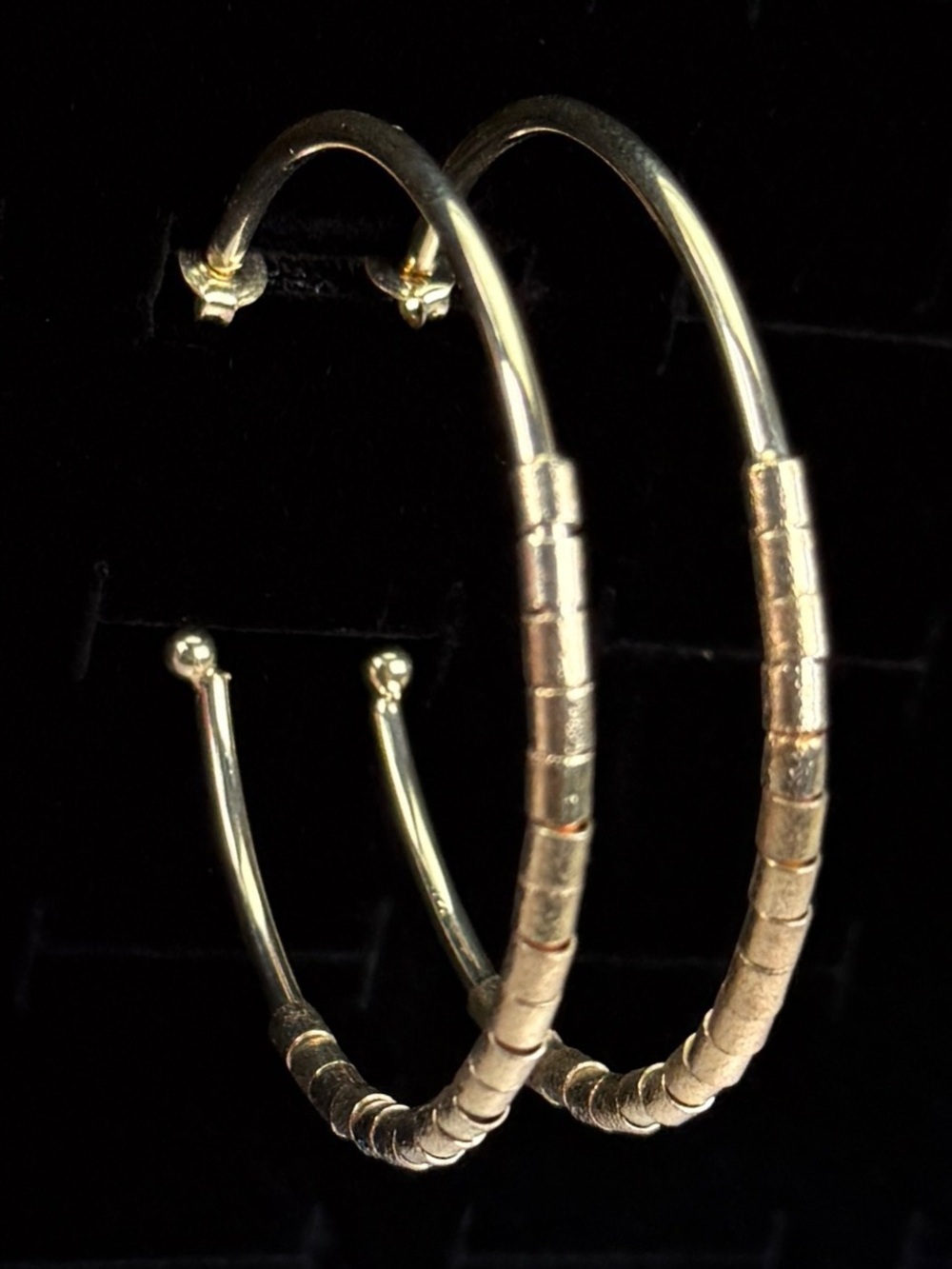Vintage Minimalist Large Goldtone Open Hoop Pierced  Earrings